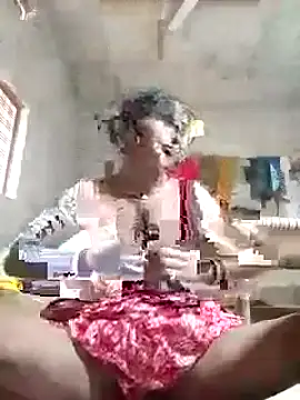 Snapshot of sadhna200 chatting on October 26, 9:37 am sadhna200 online show from October 26, 9:37 am