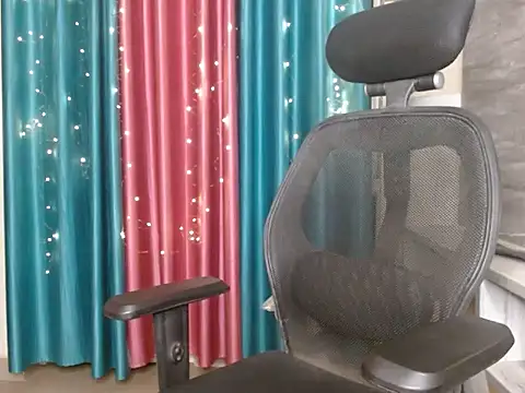 Snapshot of Your_candy_47 chatting on November 29, 3:26 pm Your candy 47 online show from November 29, 3:26 pm