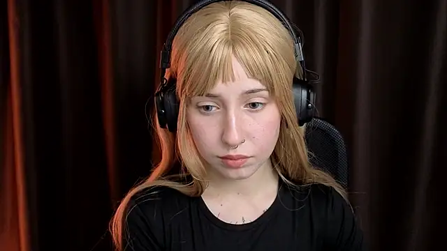 YukiMisa online show from December 14, 2:55 pm