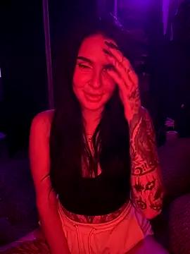 Snapshot of sweetyasmiin chatting on September 12, 11:48 pm sweetyasmiin online show from September 12, 11:48 pm