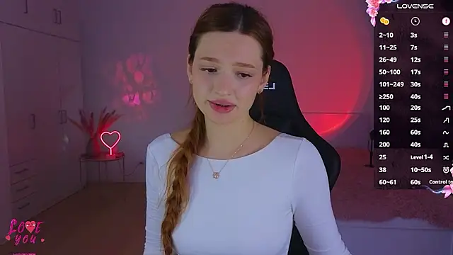 CuteAriel7 online show from March 12, 5:41 pm