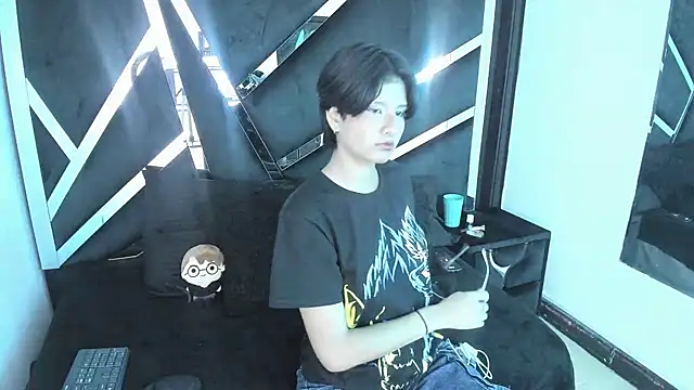 natsumiht online show from October 6, 5:16 am