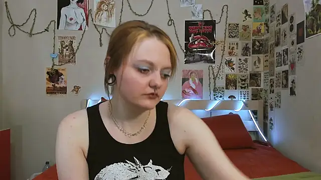 Snapshot of WonderConnie1 chatting on June 6, 3:50 pm WonderConnie1 online show from June 6, 3:50 pm