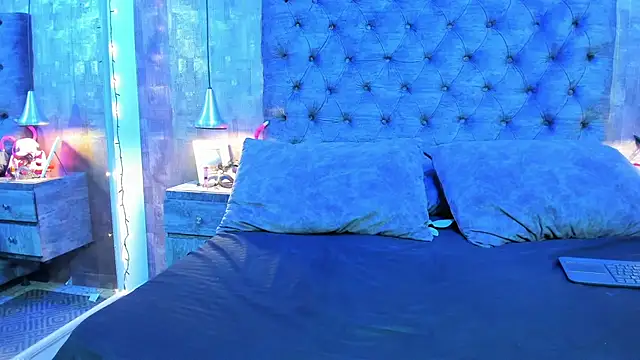 Snapshot of yiyisandoval chatting on November 20, 7:57 pm yiyisandoval online show from November 20, 7:57 pm