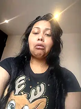 Snapshot of Alessandraa- chatting on May 8, 4:34 pm Alessandraa- online show from May 8, 4:34 pm
