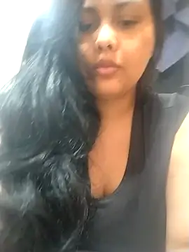 Snapshot of Alessandraa- chatting on May 30, 8:39 pm Alessandraa- online show from May 30, 8:39 pm