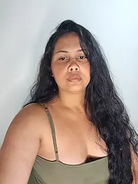Snapshot of Alessandraa- chatting on July 1, 2:35 am Alessandraa- online show from July 1, 2:35 am