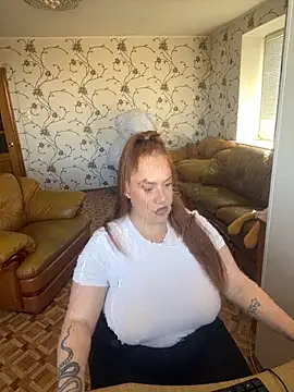 Snapshot of _EmiFox_X chatting on September 16, 12:06 pm EmiFox X online show from September 16, 12:06 pm