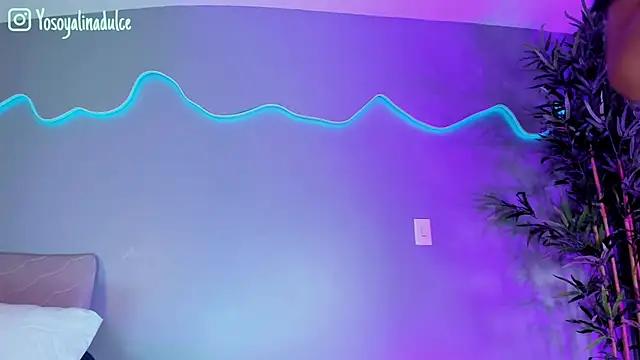 Snapshot of AlinaSweett_ chatting on September 21, 3:13 pm AlinaSweett online show from September 21, 3:13 pm