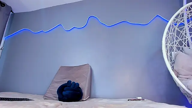 Snapshot of AlinaSweett_ chatting on November 24, 3:56 pm AlinaSweett online show from November 24, 3:56 pm