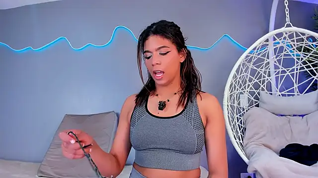 Snapshot of AlinaSweett_ chatting on November 25, 3:12 pm AlinaSweett online show from November 25, 3:12 pm