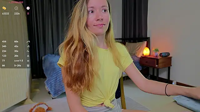 PocketElsa online show from March 22, 6:50 am