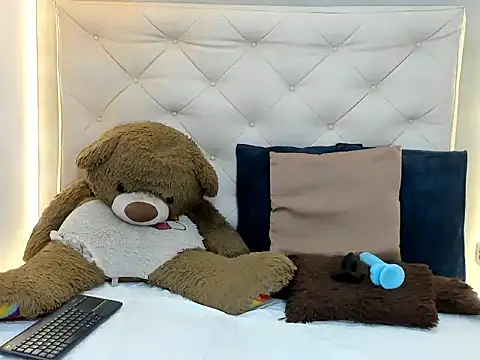 MaicolParker  online show from March 22, 3:26 pm