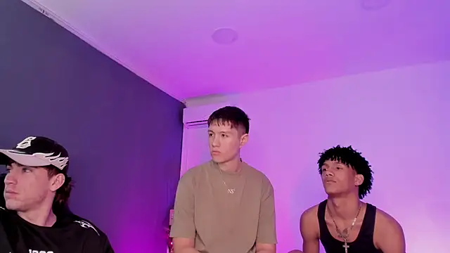 Handsomeboyss19 online show from July 8, 12:37 am