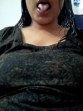 Snapshot of Hot-Jasmin chatting on November 2, 6:05 am Hot-Jasmin online show from November 2, 6:05 am