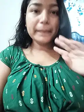 Snapshot of Hot-Jasmin chatting on May 24, 2:05 am Hot-Jasmin online show from May 24, 2:05 am