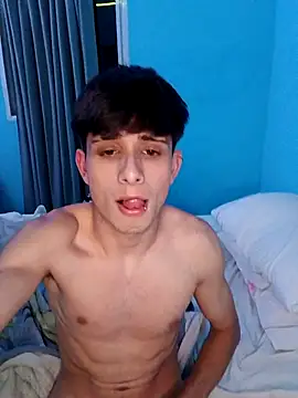 Snapshot of matiatr1112 chatting on November 12, 5:30 am matiatr1112 online show from November 12, 5:30 am