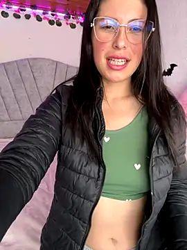 Mia salinass online show from October 26, 6:58 pm