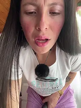 Mia salinass online show from November 25, 6:30 pm