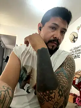 Snapshot of cfomega4592 chatting on November 22, 6:29 pm cfomega4592 online show from November 22, 6:29 pm