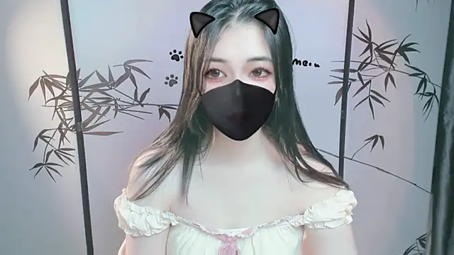 Sparkly Candy online show from November 3, 9:05 pm