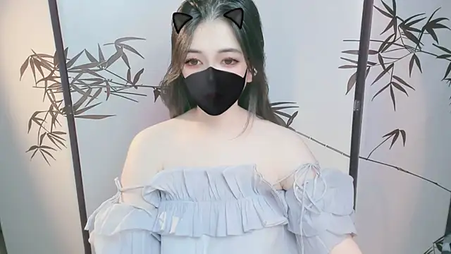 Sparkly Candy online show from November 28, 9:45 am