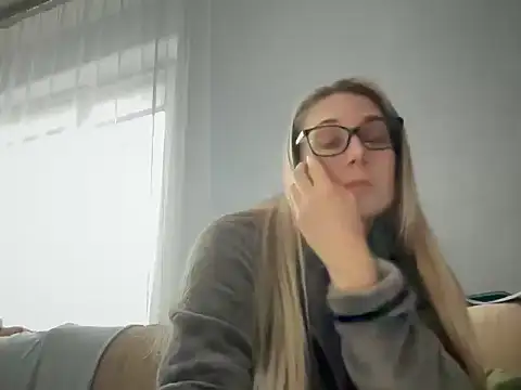 Snapshot of NikexPretty chatting on November 21, 9:08 am NikexPretty online show from November 21, 9:08 am