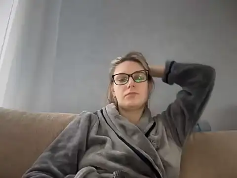 Snapshot of NikexPretty chatting on November 22, 8:35 am NikexPretty online show from November 22, 8:35 am