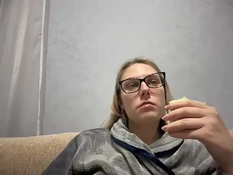 Snapshot of NikexPretty chatting on November 26, 3:35 pm NikexPretty online show from November 26, 3:35 pm