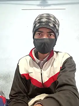 GirlsCrush  online show from January 15, 6:40 am