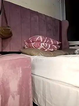 HappygalTheQueen online show from March 14, 11:43 pm