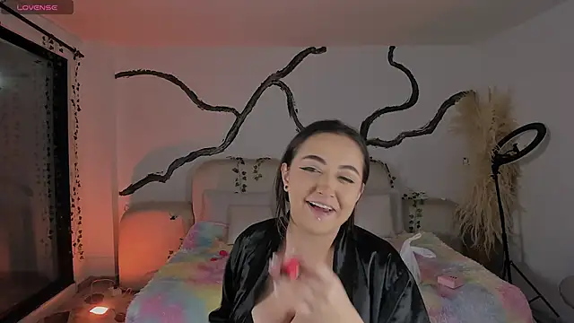 Snapshot of SarahCastro1_ chatting on December 22, 3:36 am SarahCastro1 online show from December 22, 3:36 am