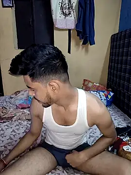 fcukboiiiii69 online show from April 12, 11:48 am