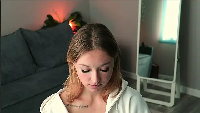 Snapshot of NadaMatott chatting on September 10, 4:23 am NadaMatott online show from September 10, 4:23 am