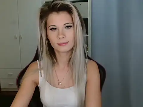 KristineGlow online show from December 21, 8:10 am