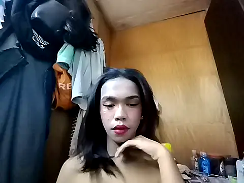 Snapshot of Ur_dreamgirlbella chatting on November 6, 6:14 am Ur dreamgirlbella online show from November 6, 6:14 am