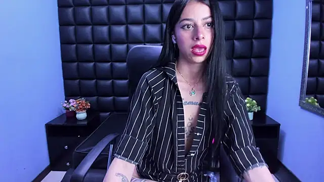 Dulce Miaa  online show from March 21, 6:00 pm