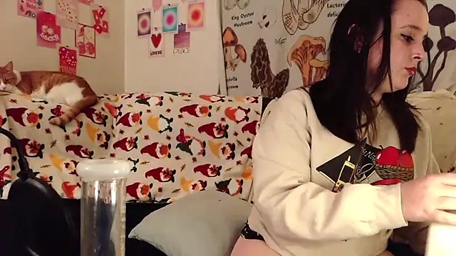 Snapshot of Shadow_Slut chatting on October 23, 3:17 am Shadow Slut online show from October 23, 3:17 am