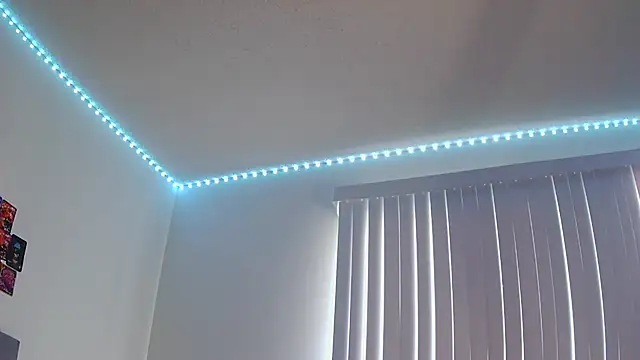 risktakinndolo online show from September 23, 8:01 pm