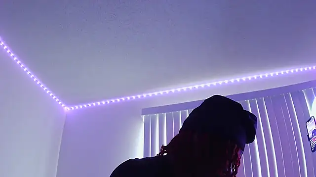 risktakinndolo online show from September 25, 5:27 pm