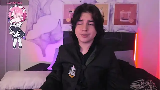 Snapshot of damienbeltmonth chatting on October 16, 4:46 am damienbeltmonth online show from October 16, 4:46 am