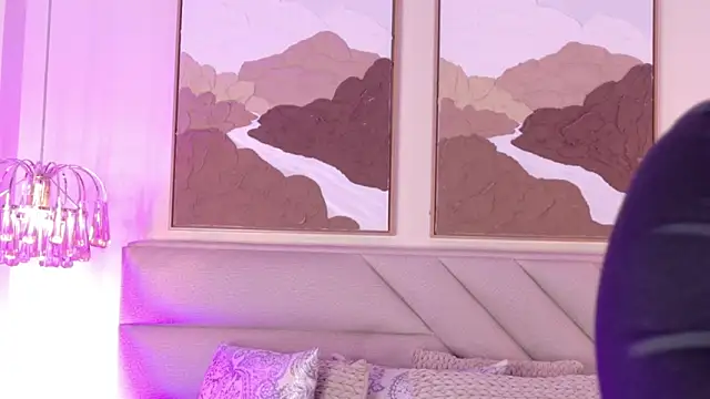 kendalFox  online show from November 16, 3:50 pm