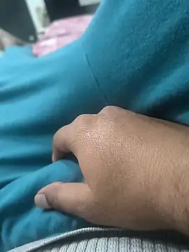 bigdick lickingexpert08 online show from November 16, 8:20 am