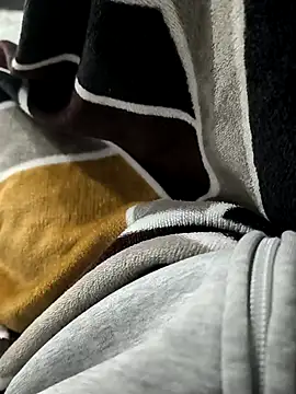 bigdick lickingexpert08 online show from November 25, 8:09 pm