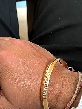 bigdick lickingexpert08 online show from February 18, 9:05 am