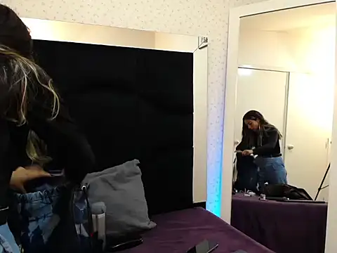 Snapshot of LunaRichy_ chatting on September 11, 11:54 am LunaRichy online show from September 11, 11:54 am