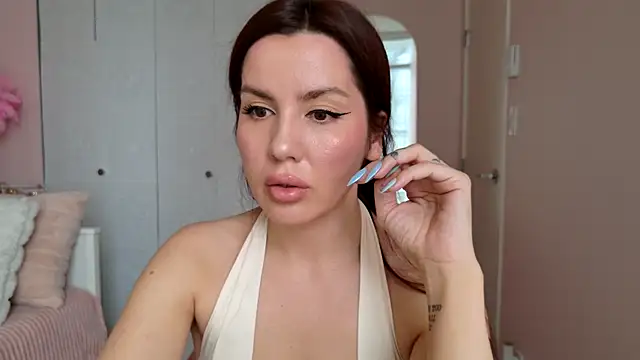 SirenSwitch online show from March 15, 9:43 pm