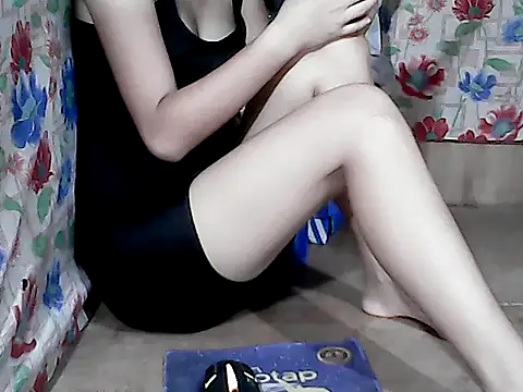 pinay-momm1682 online show from April 14, 10:54 am