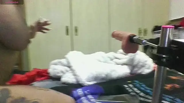 canariamorbosa online show from April 1, 7:11 pm