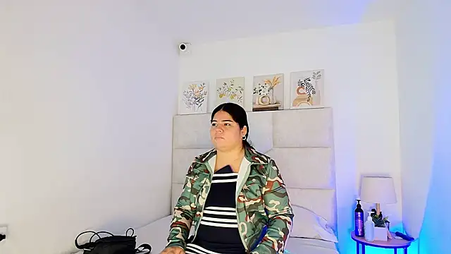 elizawiliamst online show from May 29, 12:14 pm